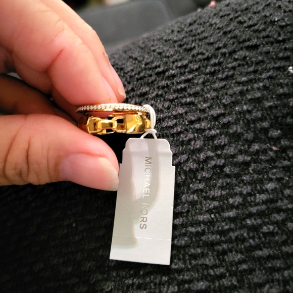 MICHAEL KORS 14ct Gold Plated (Over sterling silver) Mercer Double Link Ring - Picture 3 of 6